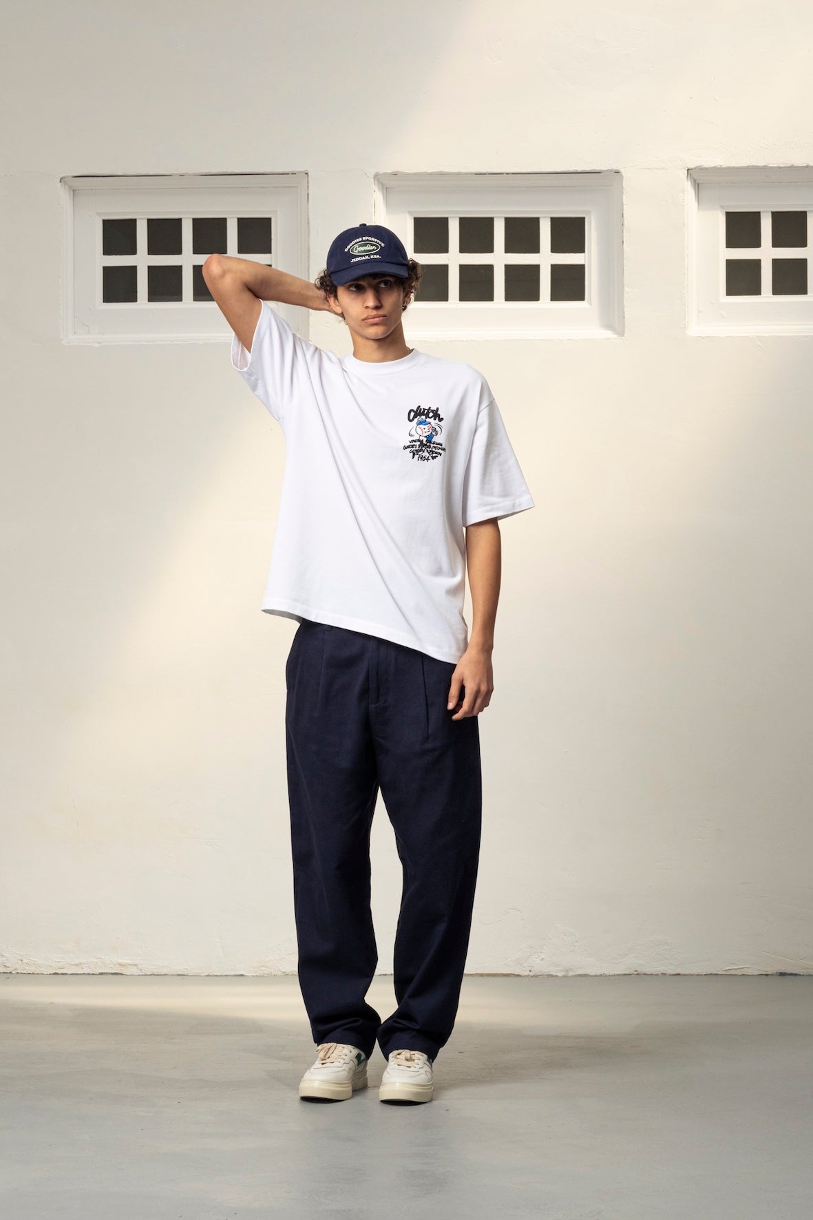 PITCHER'S WHITE TEE