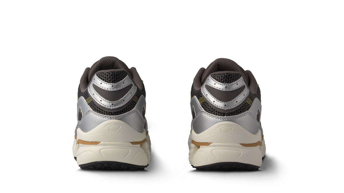 SUPER FULCRUM SILVER / DARK GULL GRAY