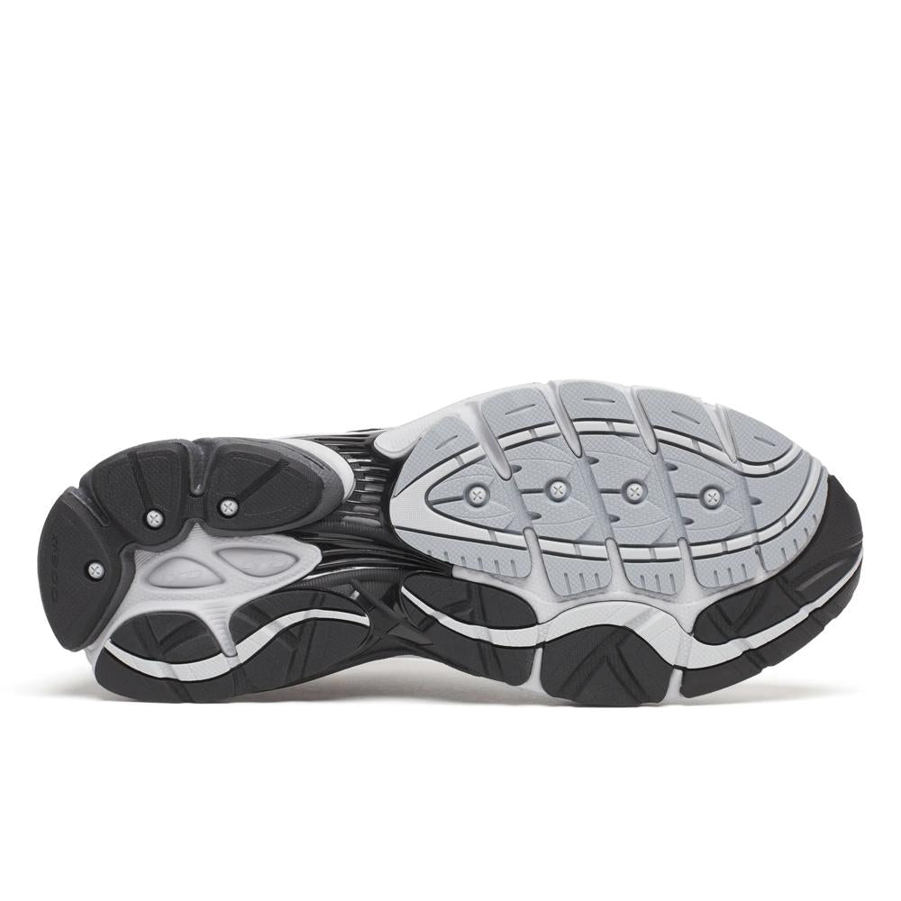 SAUCONY PROGRID OMNI 9 MICROCHIP