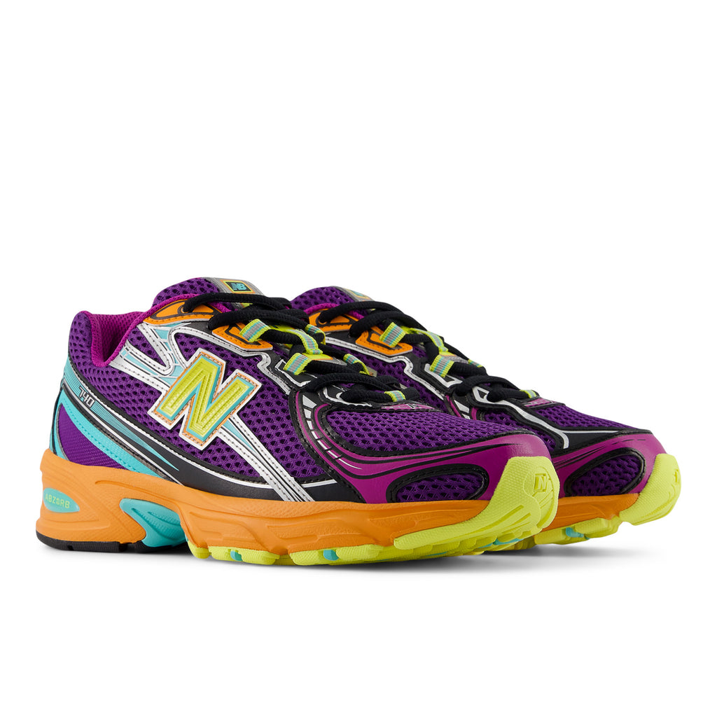 NEW BALANCE U740MC2