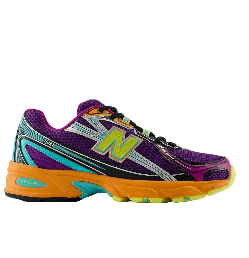 NEW BALANCE U740MC2
