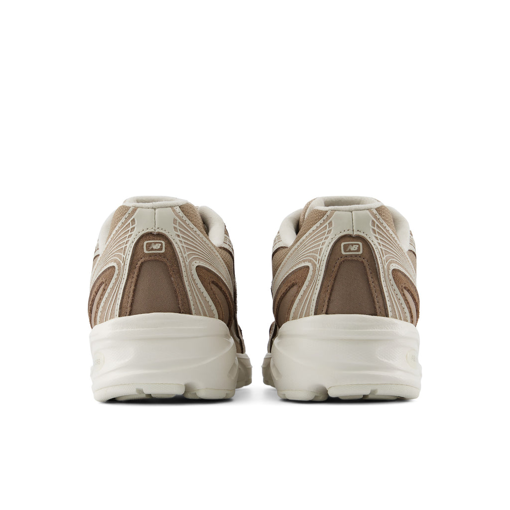 NEW BALANCE U7403TR